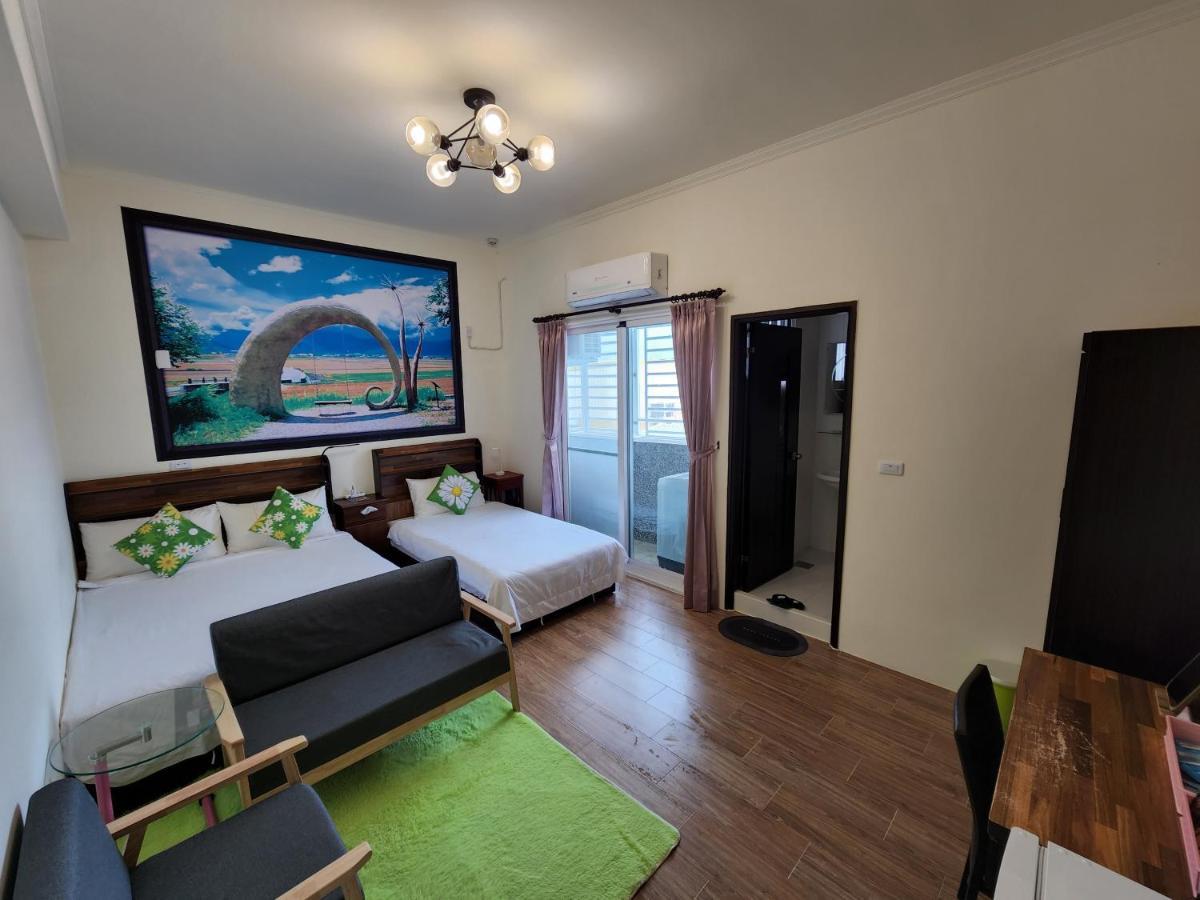 《別有洞天》太空梭電梯星光民宿 Taitung Exterior photo